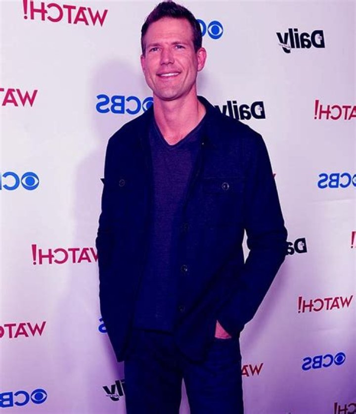 Travis Stork height