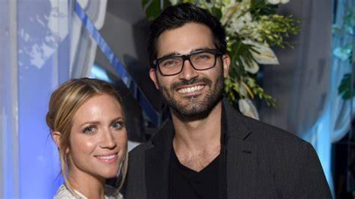 Tyler Hoechlin Dating History - FamousFix