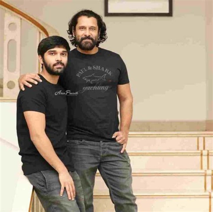 Vikram Wiki, Age, Family, Birthday, Biography, Images TamilGlitz