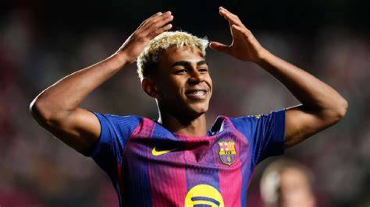 Watch Lamine Yamal play stunning pass on Barcelona debut vs Betis