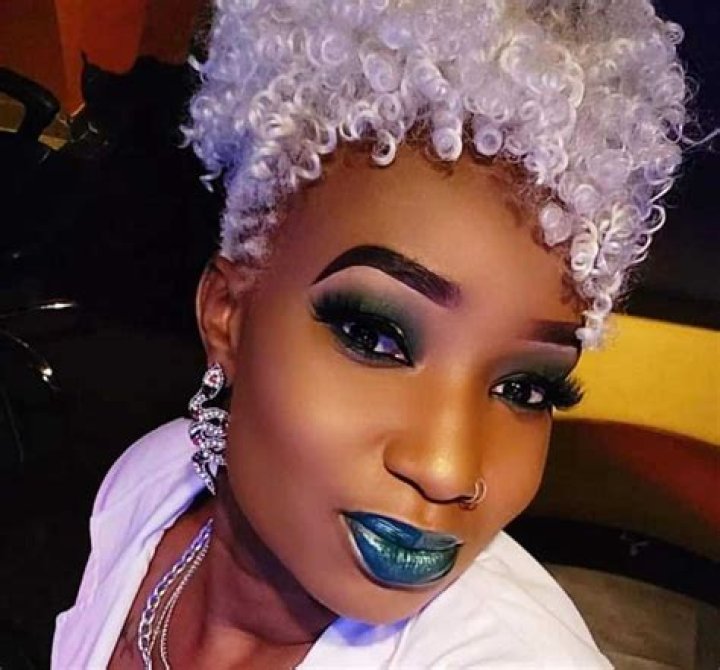 white dye on short African hair white dye on short African hair