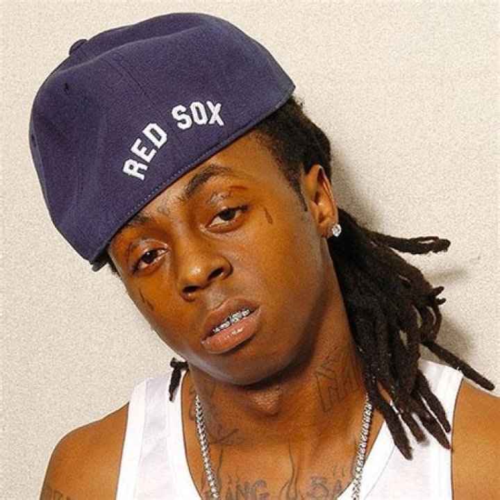 Who is Lil Wayne's mother?